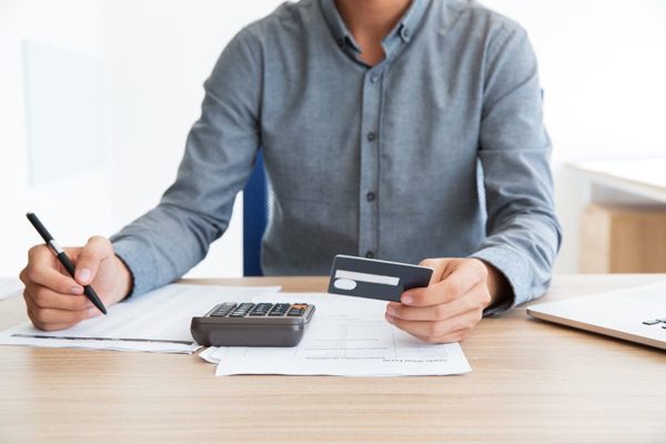 Como conciliar cartões de crédito e débito? Conciliar cartões na empresa