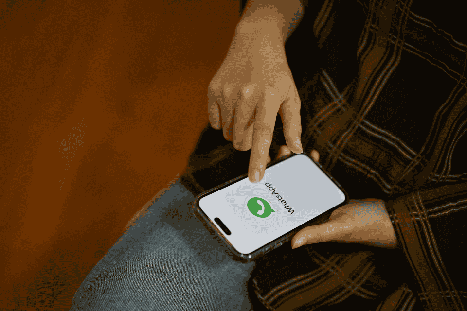 Como receber pagamentos pelo WhatsApp: Veja como ativar e usar o recurso