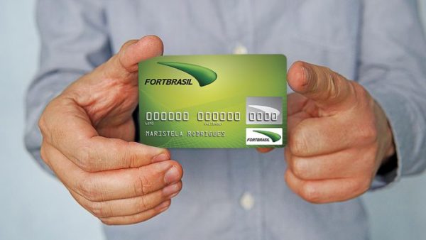 Cartão FortBrasil: Conheça vantagens, como solicitar e usar no dia a dia