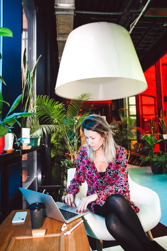 DHL: Como Encontrar Vagas de Emprego Disponíveis